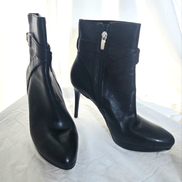Enzo Angiolini Leather Booties NWOB ❤️ - Picture 3 of 15